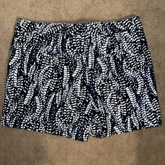 WHBM Shorts - Picture 3 of 3